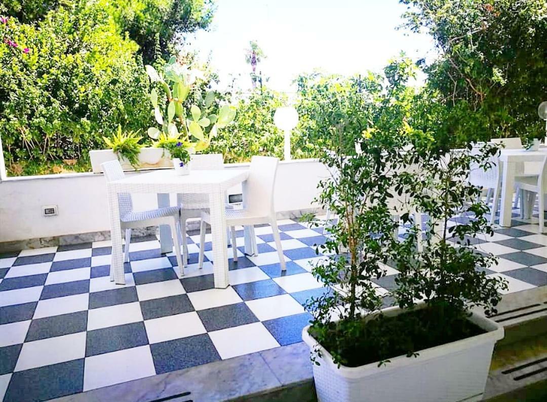 Casa Lu Salentu Torre Lapillo Exterior foto